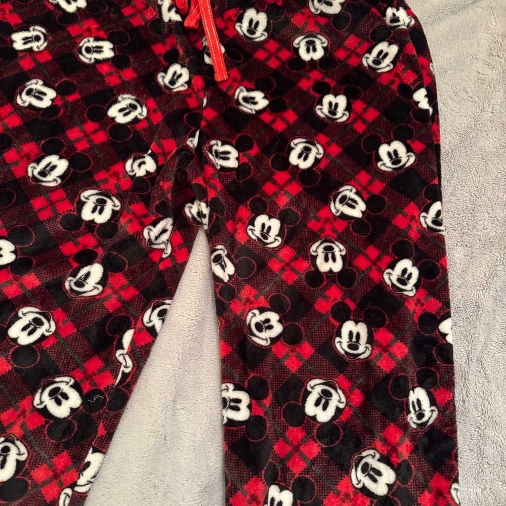 Disney Red and Black Plaid Mickey Mouse Pajama Pants Size 1X - Picture 2 of 9